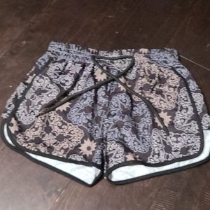 Athletic look short shorts